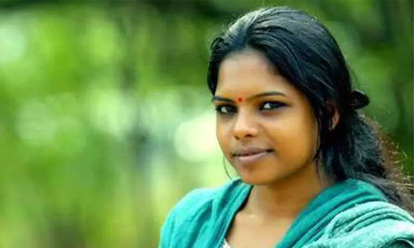 നയനയുടെ മരണം: ഒപ്പമുണ്ടായിരുന്ന സ്ത്രീയെക്കുറിച്ച് അന്വേഷിച്ചില്ല