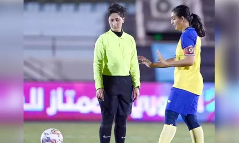 അ​നൗ​ദ് അ​ൽ അ​സ്മ​രി: ഫി​ഫ ബാ​ഡ്ജ് ല​ഭി​ച്ച ആ​ദ്യ സൗ​ദി വ​നി​ത റ​ഫ​റി