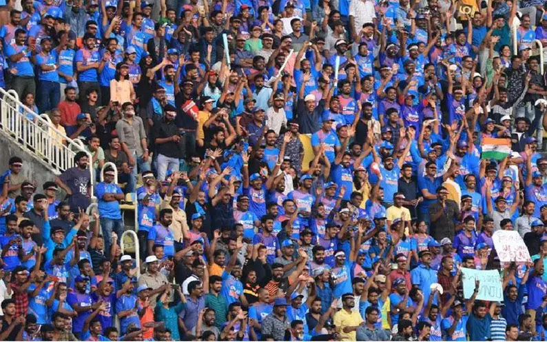 ഇന്ത്യ - ശ്രീലങ്ക ക്രിക്കറ്റ് ഏകദിനം; ടിക്കറ്റ് വില്പന ആരംഭിച്ചു ഇന്ത്യ - ശ്രീലങ്ക ക്രിക്കറ്റ് ഏകദിനം; ടിക്കറ്റ് വില്പന ആരംഭിച്ചു