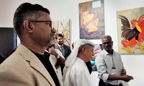 വ​ര​യു​ടെ വ​ർ​ണ​വി​സ്മ​യ​മൊ​രു​ക്കി 18 മ​ല​യാ​ളി ക​ലാ​കാ​ര​ന്മാ​ർെ