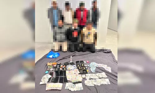 ഫ്ലാറ്റിൽ ചൂതാട്ട കേന്ദ്രം; കുവൈത്തിൽ ഏഴുപേർ അറസ്റ്റിൽ ഫ്ലാറ്റിൽ ചൂതാട്ട കേന്ദ്രം; കുവൈത്തിൽ ഏഴുപേർ അറസ്റ്റിൽ