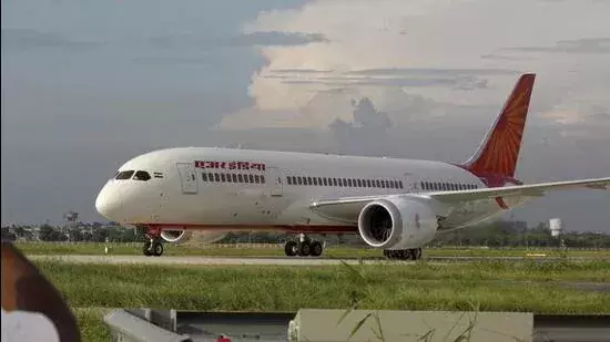 റിപബ്ലിക് ദിനാഘോഷം: ചില ആഭ്യന്തര വിമാന സർവീസുകൾ റദ്ദാക്കി എയർ ഇന്ത്യ; അന്താരാഷ്ട്ര സർവീസുകൾ വൈകും