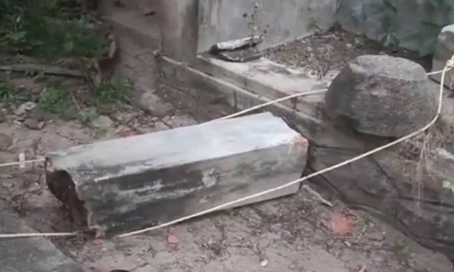 കാലിത്തൊഴുത്തിന്‍റെ കോൺക്രീറ്റ് തൂൺ വീണ് അഞ്ചുവയസുകാരൻ മരിച്ചു