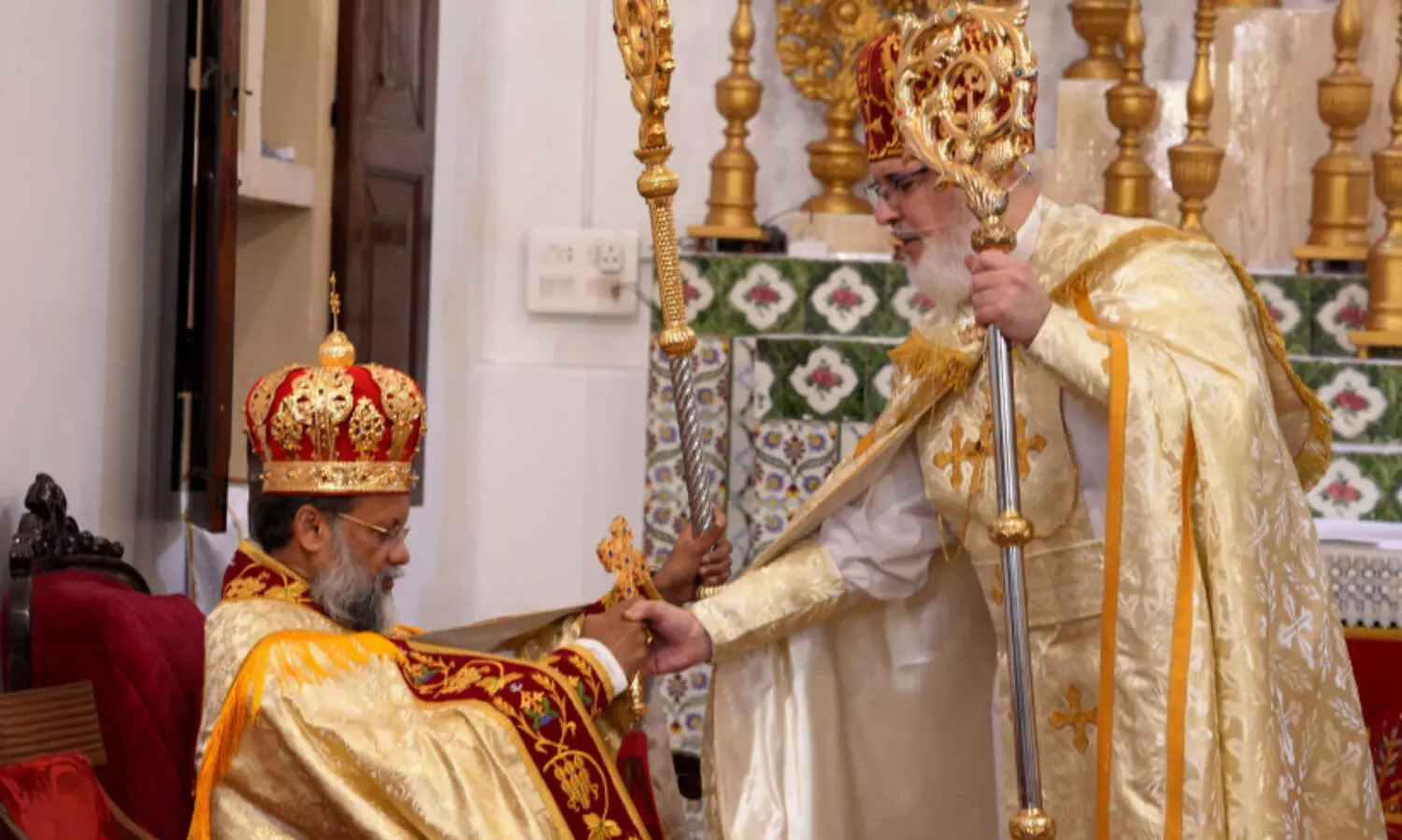 മാ​ർ ഔ​ഗി​ൻ കു​ര്യാ​ക്കോ​സ് അ​ഭി​ഷി​ക്ത​നാ​യി