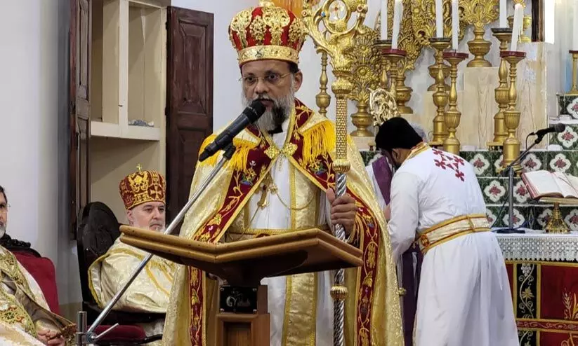 മാർ ഔഗിൻ കുരിയാക്കോസ് മെത്രാപ്പോലീത്തയായി വാഴിക്കപ്പെട്ടു