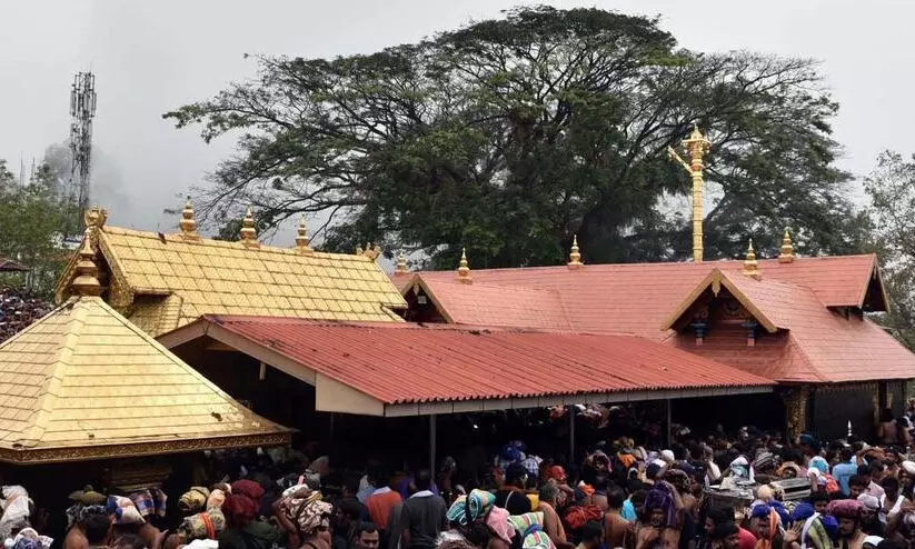 തീർഥാടകർ തിങ്ങിനിറഞ്ഞ് ശബരിമല; ജ്യോതി ദർശനത്തിന് പ്രതീക്ഷിക്കുന്നത് മൂന്നുലക്ഷത്തിലധികം പേരെ തീർഥാടകർ തിങ്ങിനിറഞ്ഞ് ശബരിമല; ജ്യോതി ദർശനത്തിന് പ്രതീക്ഷിക്കുന്നത് മൂന്നുലക്ഷത്തിലധികം പേരെ