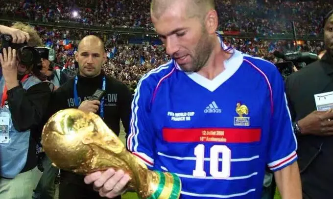 ‘‘അയാൾ വിളിച്ചാൽ ഫോൺ പോലും എടുക്കില്ല’’- സിദാനെ അവഹേളിച്ച് ഫ്രഞ്ച് ഫുട്ബാൾ ഫെഡറേഷൻ മേധാവി, താരത്തെ പിന്തുണച്ച് എംബാപ്പെ