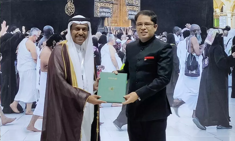 ഈ വർഷത്തെ ഹജ്ജിന് ഇന്ത്യയിൽ നിന്ന് 1,75,025 തീർത്ഥാടകർ; ഹജ്ജ് കരാറിൽ ഇന്ത്യ ഒപ്പുവെച്ചു ഈ വർഷത്തെ ഹജ്ജിന് ഇന്ത്യയിൽ നിന്ന് 1,75,025 തീർത്ഥാടകർ; ഹജ്ജ് കരാറിൽ ഇന്ത്യ ഒപ്പുവെച്ചു