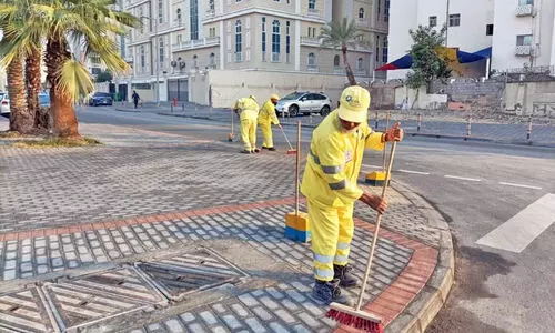 ഖത്തറിൽ വെ​ള്ള​ക്കെ​ട്ട് നീ​ക്കാ​ൻ 1500ഓ​ളം ജീ​വ​ന​ക്കാ​​ർ