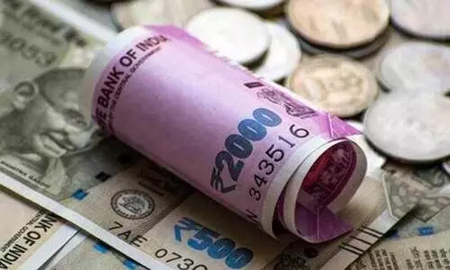 കേന്ദ്രത്തിന്റെ കടമെടുപ്പ് നിയന്ത്രണത്തിൽ വലയുന്നു; കേരളം ഇനിയും ഞെരുങ്ങും