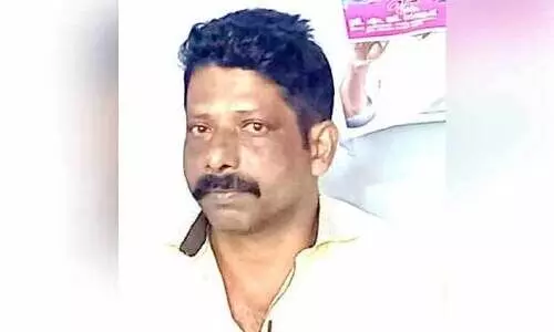 വീട്ടിൽ മിനി ബാർ; രഹസ്യ അറയും; 14 ലിറ്റർ വിദേശമദ്യം പിടികൂടി