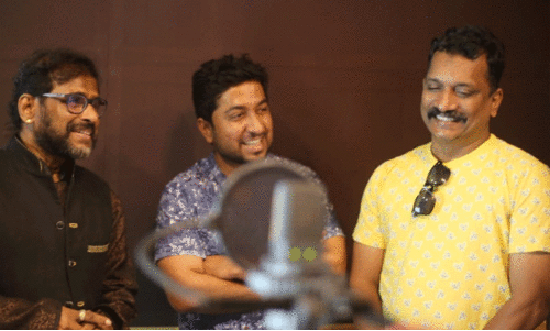 Anakku enthnte keda title song sing vineeth sreenivasan