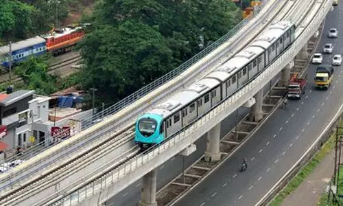 കൊച്ചി മെട്രോ തൂണിൽ വിള്ളൽ