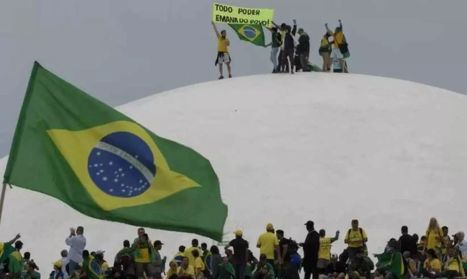 ജനാധിപത്യം സംരക്ഷിക്കാൻ ബ്രസീലിൽ കൂറ്റൻ റാലികൾ