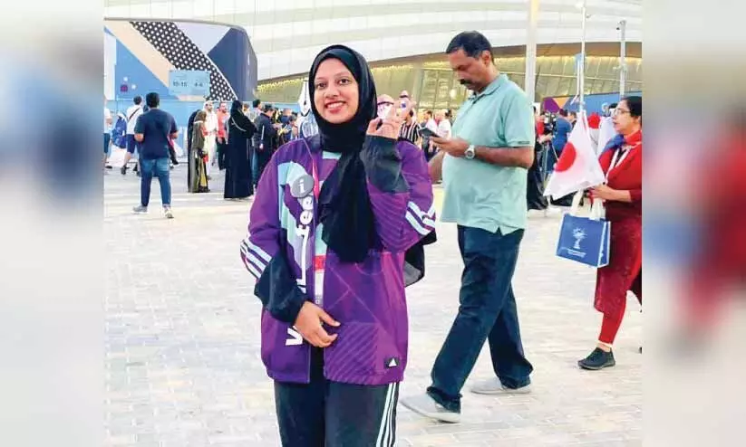 ലോ​ക​ക​പ്പ്: അ​മൂ​ല്യ സ​ർ​ട്ടി​ഫി​ക്ക​റ്റ് നേ​ടി​യ സ​ന്തോ​ഷ​ത്തി​ൽ മി​ൻ​ഹ