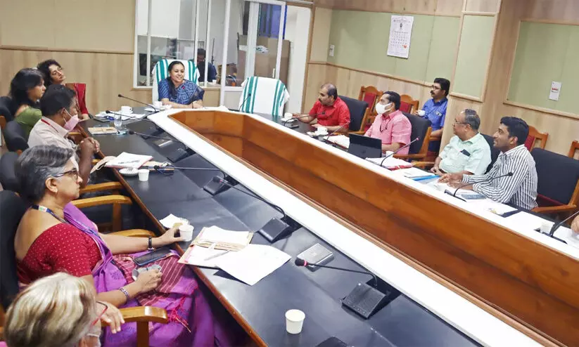 സെന്റര് ഓഫ് എക്സലന്സ് രോഗികളുടെ രജിസ്ട്രേഷന് ഈ മാസം മുതൽ ആരംഭിക്കുമെന്ന് വീണ ജോര്ജ് സെന്റര് ഓഫ് എക്സലന്സ് രോഗികളുടെ രജിസ്ട്രേഷന് ഈ മാസം മുതൽ ആരംഭിക്കുമെന്ന് വീണ ജോര്ജ്