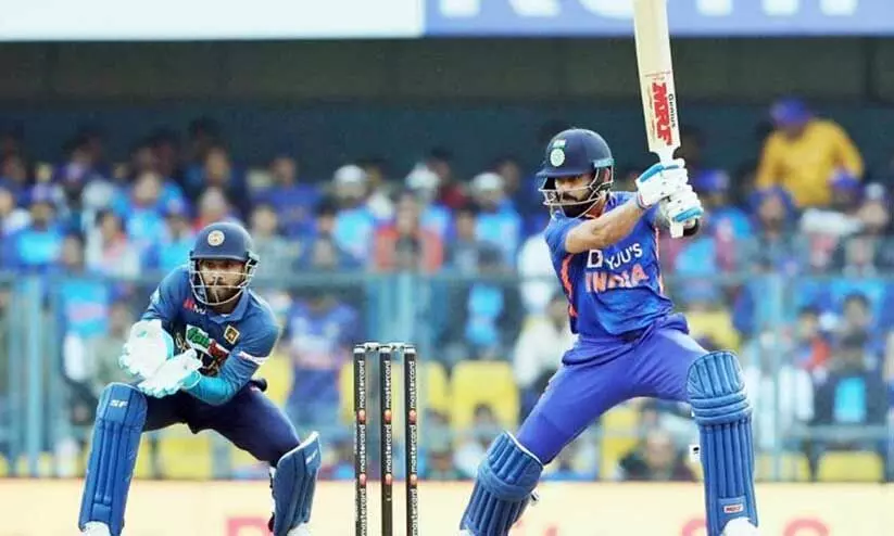 കോഹ്ലിക്ക് 73-ാം സെഞ്ച്വറി; ലങ്കക്ക് 374 റൺസ് വിജയലക്ഷ്യം കോഹ്ലിക്ക് 73-ാം സെഞ്ച്വറി; ലങ്കക്ക് 374 റൺസ് വിജയലക്ഷ്യം