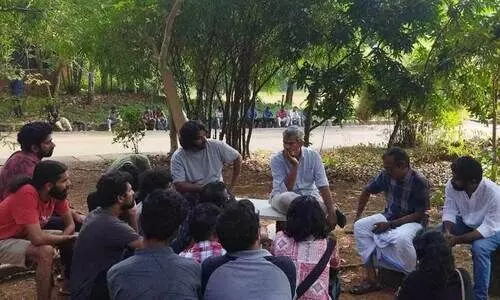 കെ.ആർ. നാരായണൻ ഫിലിം ഇൻസ്റ്റിറ്റ്യൂട്ട്​  സമരം പൊളിക്കാനുറച്ച്​ സർക്കാർ