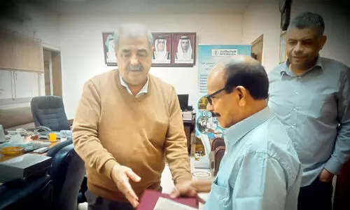 ജീ​വ​ന​ക്കാ​ര​നെ ആ​ദ​രി​ച്ച് ദി​ഗ്ദാ​ഗ ഡെ​യ​റി ഫാം