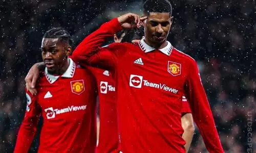 യുനൈറ്റഡ്, ലിവർപൂൾ, ടോട്ടൻഹാം ക്ലബുകളുടെ ഉടമസ്ഥത ഖത്തറിലേക്ക് ചേക്കേറുമോ? സൂചന നൽകി ബ്ലൂം​ബർഗ് റിപ്പോർട്ട്