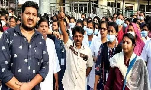 വനിതാ നഴ്സിങ് ഓഫിസർക്ക് മർദനം: പ്രതി റിമാൻഡിൽ വനിതാ നഴ്സിങ് ഓഫിസർക്ക് മർദനം: പ്രതി റിമാൻഡിൽ