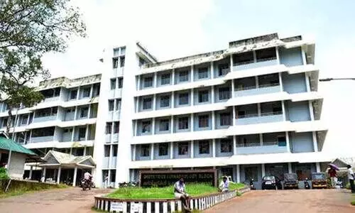 കോട്ടയം മെഡിക്കൽ കോളജ്; ജോലിയിൽ പ്രവേശിച്ചതിനുപിന്നാലെ പി.ആർ.ഒയെ പിരിച്ചുവിട്ടു
