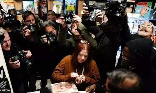 ഹാരിയുടെ പുസ്തകം പുറത്തിറങ്ങി; വമ്പൻ ഹിറ്റ്