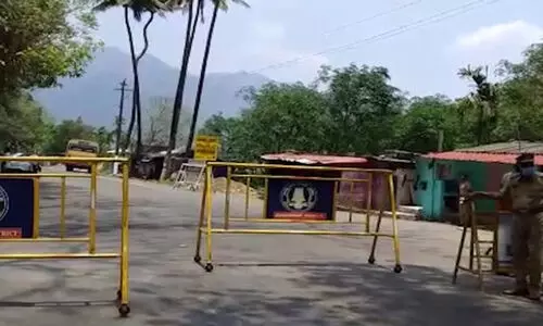 ആര്യങ്കാവ് ചെക്ക് പോസ്റ്റിൽ മായം കലർന്ന പാൽ പിടികൂടി