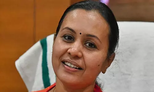 പച്ച മുട്ട ഉപയോഗിച്ചുള്ള മയോണൈസ് പാടില്ലെന്ന് വീണ ജോർജ്