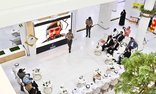 ദു​ബൈ​യി​ൽ ‘വി​ഡി​യോ കാ​ൾ’ വ​ഴി​യും വി​സ​ക്ക് അ​പേ​ക്ഷി​ക്കാം