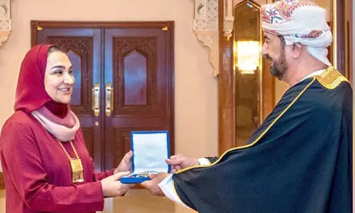 ​പ്ര​തി​ഭ​ക​ൾ​ക്ക്​ സു​ൽ​ത്താ​ന്‍റെ ആ​ദ​രം