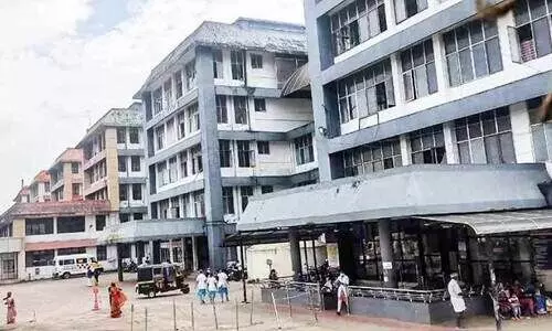 പാതയോരത്ത് തലയുയർത്തി ആലപ്പുഴ മെഡിക്കൽ കോളജ്