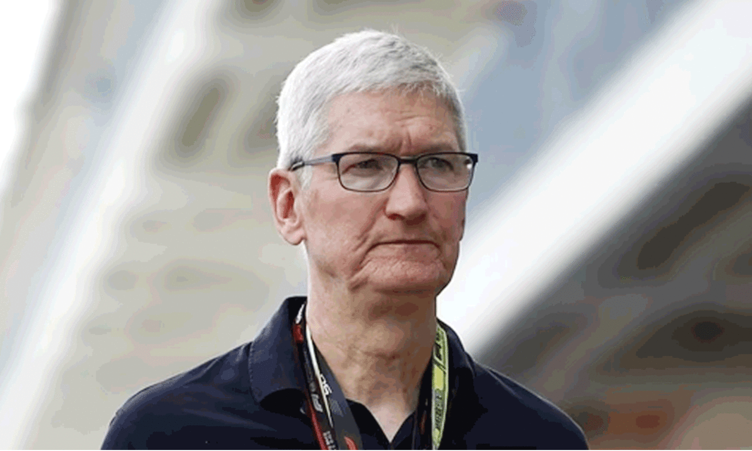 ശമ്പളം ഇത്ര വേണ്ടെന്ന് ടിം കുക്ക്; പകുതി വെട്ടിക്കുറച്ച് ആപ്പിൾ