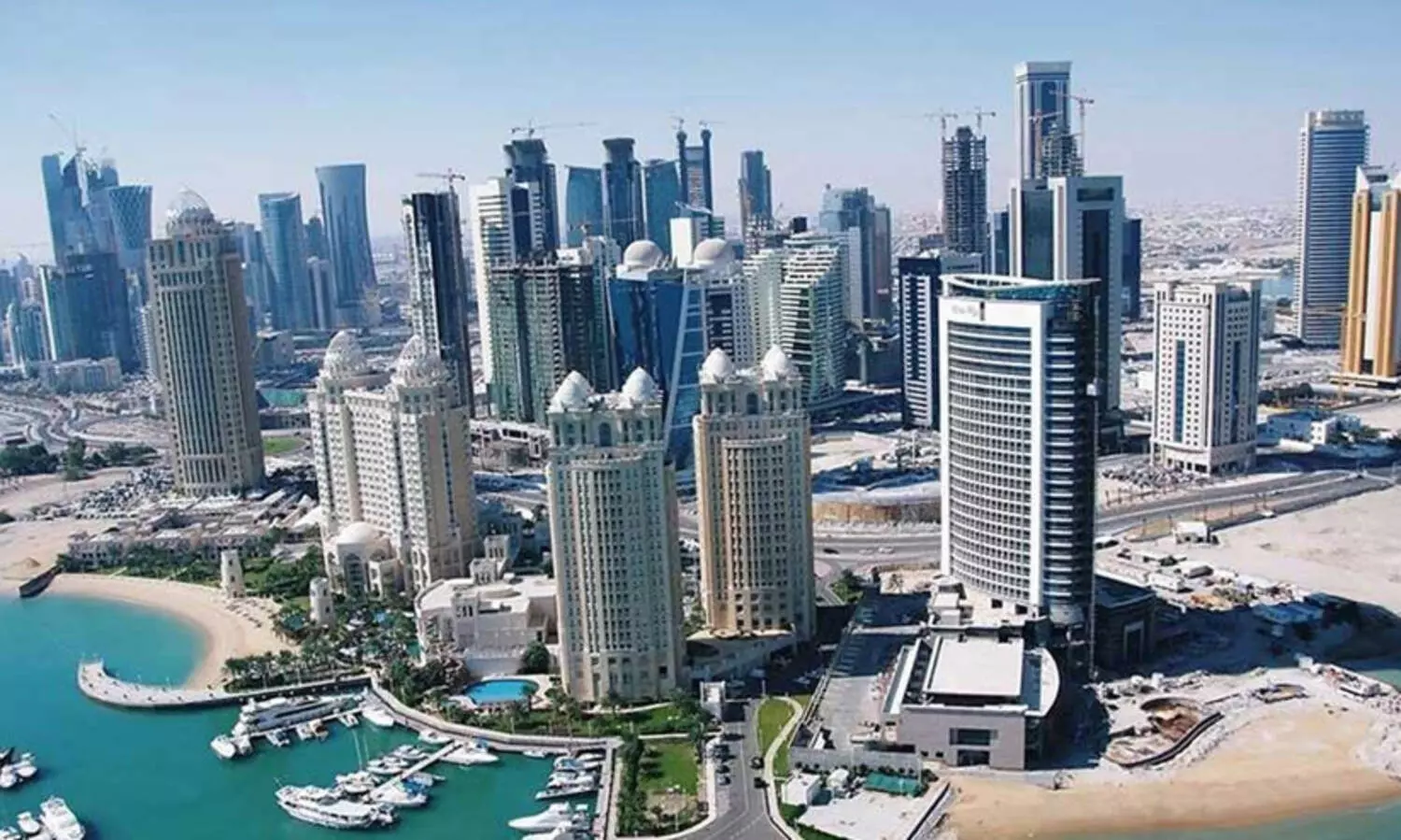 ഇവിടുത്തെ വരുമാനം കൊണ്ട് ജീവിക്കാനും സമ്പാദിക്കാനും കഴിയുന്നു -ഗൾഫിലെ 49 ശതമാനം പേർ