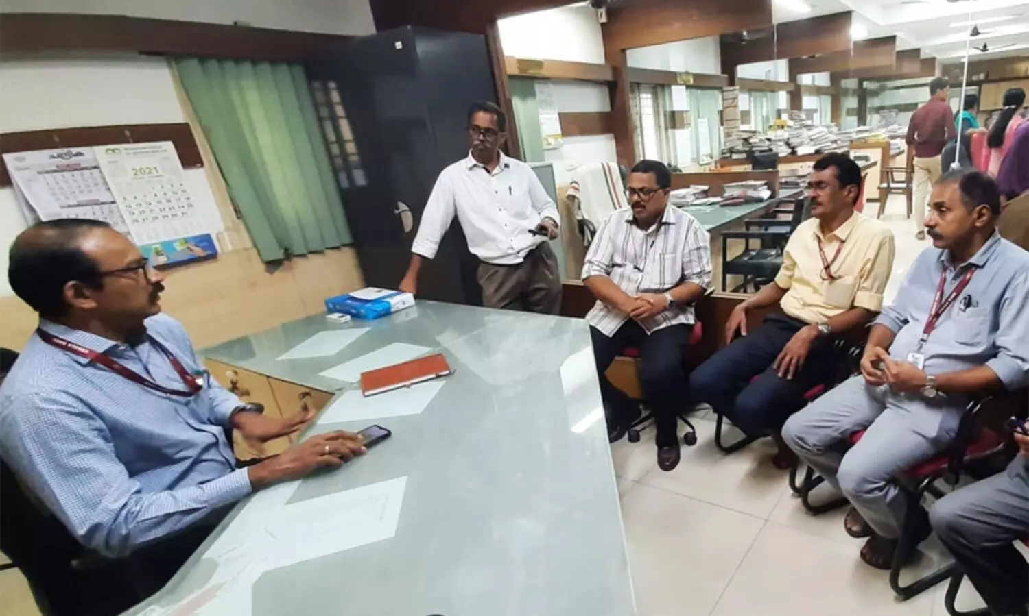 മലപ്പുറം ജില്ലാ സഹകരണ ബാങ്ക് കേരള ബാങ്കിന്റെ ഭാഗമായി സ്പെഷ്യൽ ഓഫീസർ ചുമതല ഏറ്റെടുത്തു