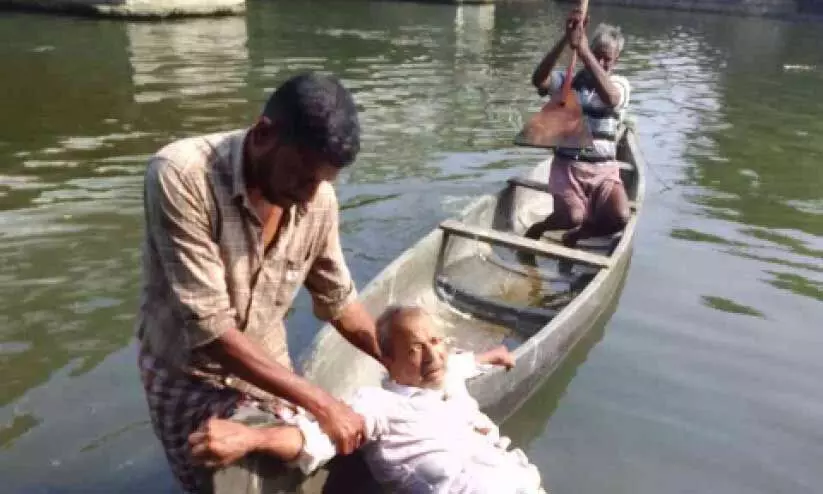 ഓട്ടോ ഡ്രൈവറുടെ ഇടപെടൽ; വയോധികന്റെ ജീവൻ രക്ഷപ്പെടുത്തി