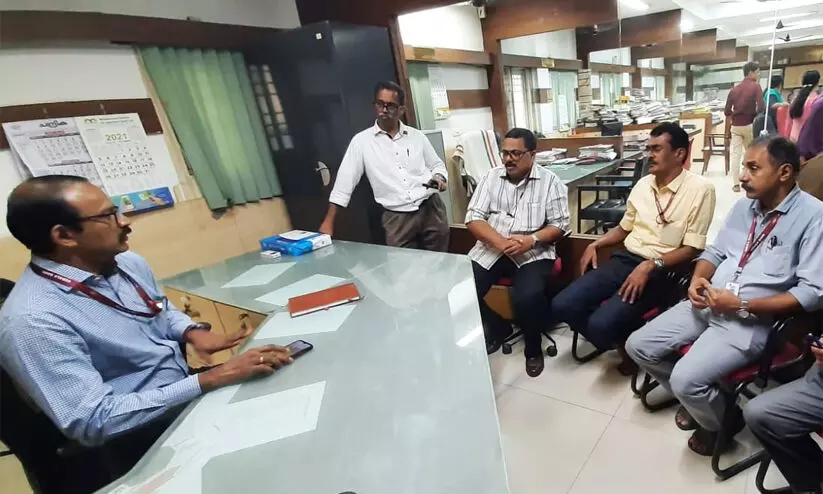 മലപ്പുറം ജില്ലാ സഹകരണ ബാങ്ക് കേരള ബാങ്കിന്റെ ഭാഗമായി സ്പെഷ്യൽ ഓഫീസർ ചുമതല ഏറ്റെടുത്തു