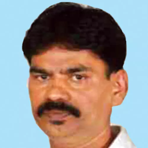 ര​ണ്ട് ദി​വ​സം മു​മ്പ്​ വി​ദേ​ശ​ത്തു​നി​ന്ന് എ​ത്തി​യ​യാ​ൾ വാ​ഹ​നാ​പ​ക​ട​ത്തി​ൽ മ​രി​ച്ചു