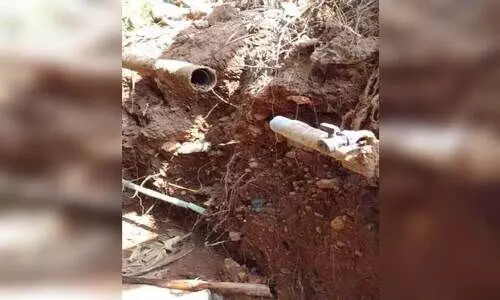 കുടിവെള്ള പൈപ്പ് പൊട്ടി; ആഴ്ചകളായി നാട്ടുകാർ ദുരിതത്തിൽ