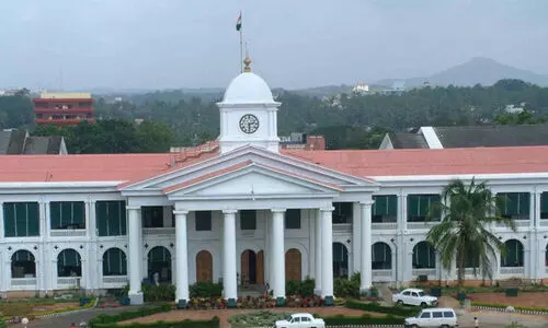 സർക്കാർ വാഹനങ്ങൾ ദുരുപയോഗം ചെയ്തവർ പിഴ അടക്കണമെന്ന് ധനകാര്യ വിഭാഗത്തിന്റെ റിപ്പോർട്ട് സർക്കാർ വാഹനങ്ങൾ ദുരുപയോഗം ചെയ്തവർ പിഴ അടക്കണമെന്ന് ധനകാര്യ വിഭാഗത്തിന്റെ റിപ്പോർട്ട്