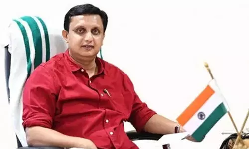 സംസ്ഥാനത്ത് 45 മീറ്റര് വീതിയില് ദേശീയപാത 2025 ല് യാഥാര്ഥ്യമാകുമെന്ന് പി.എ മുഹമ്മദ് റിയാസ് സംസ്ഥാനത്ത് 45 മീറ്റര് വീതിയില് ദേശീയപാത 2025 ല് യാഥാര്ഥ്യമാകുമെന്ന് പി.എ മുഹമ്മദ് റിയാസ്