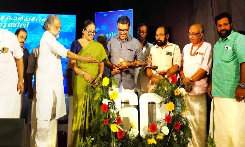 ഒരു വർഷത്തിനകം കോഴിക്കോട് സമ്പൂർണ മാലിന്യമുക്തമാവണം –മന്ത്രി