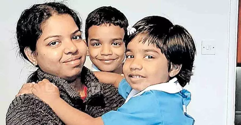 Body of nurse Anju and kids, murdered in UK, reaches Kerala