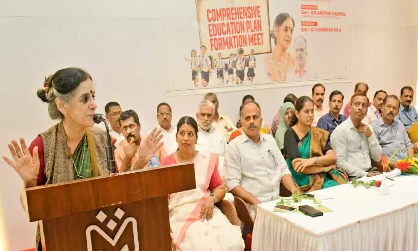 അഴീക്കോട്ടെ വിദ്യാലയങ്ങള് കൂടുതൽ സ്മാർട്ടാകും അഴീക്കോട്ടെ വിദ്യാലയങ്ങള് കൂടുതൽ സ്മാർട്ടാകും