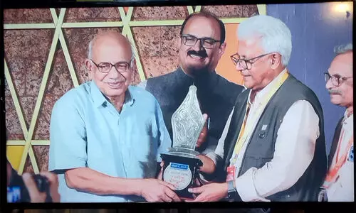 പ്രഥമ ഫെഡറല്‍ ബാങ്ക് സാഹിത്യ പുരസ്‌കാരം കെ. വേണുവിന്