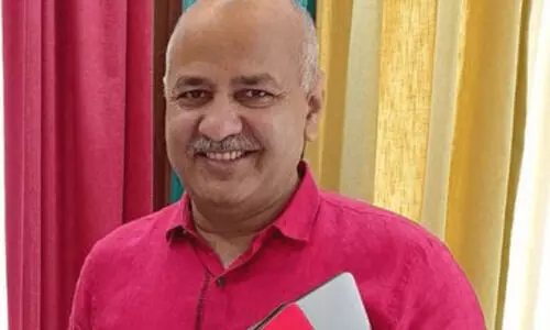 ഡൽഹി ഉപമുഖ്യമന്ത്രിയുടെ ഓഫിസിൽ സി.ബി.ഐ പരിശോധന; റെയ്ഡെന്ന് സിസോദിയ