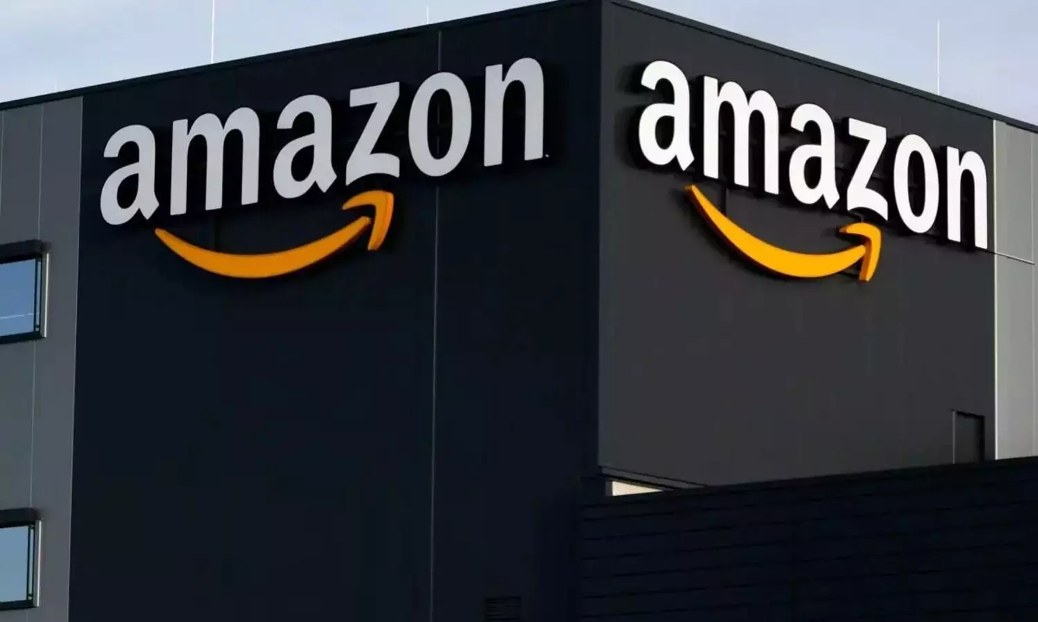 ‘ആളുകൾ ഓഫീസിലിരുന്ന് കരയുകയാണ്...’; ആമസോൺ ഇന്ത്യയിലെ കൂട്ട പിരിച്ചുവിടലിനെ കുറിച്ച് ജീവനക്കാരൻ