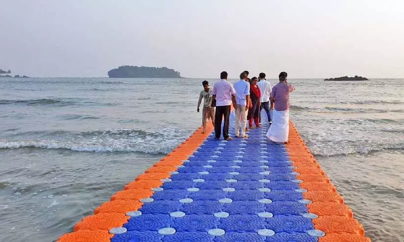 ഓളപ്പരപ്പിൽ ഇനി ഒഴുകിനടക്കാം ഓളപ്പരപ്പിൽ ഇനി ഒഴുകിനടക്കാം