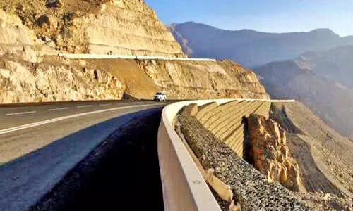 തണുത്തുവിറച്ച്​ ജബല്‍ ജൈസ്​