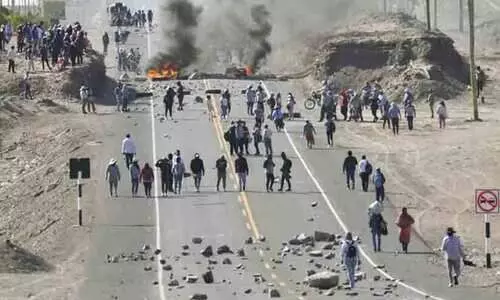 Protests against the president: State of emergency in Peru